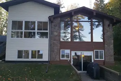 Image de Balsam Lake-West Bay Cottage-6 + Chambres-Sleeps 16-20-Grands groupes, Animaux admis