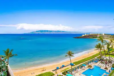 Image de Whaler # 956 une chambre une salle de bain avec vue sur l'océan