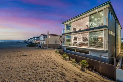 Bord de l'océan contemporain plage de plage d'argent<br><br><br><br>Plage de Silver Strand