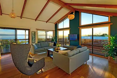 Image de Zenith est situé en hauteur sur une crête et offre une vue imprenable à 360 degrés