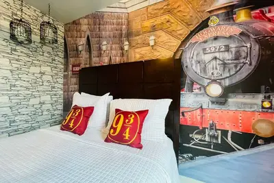 Image de 4 chambres Maison de ville avec Lazy River!