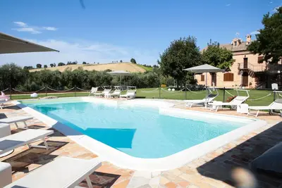 Image de Villa Pedossa, Il Grano, app dans villa avec piscine à 7 km de Senigallia, Marches