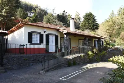 Image de Casas de Pedra - Profitez d'une atmosphère rurale avec toutes les installations d'un hôtel.