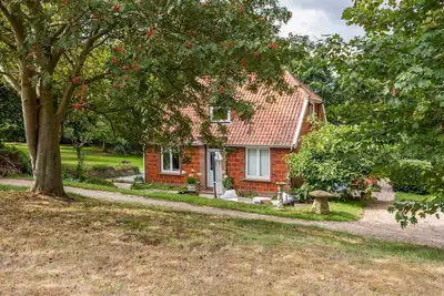 Image de Briar Hill - Une propriété unique située dans un environnement boisé apaisant