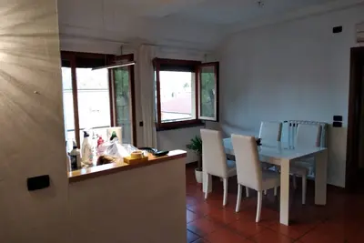 Appartement complet très proche du centre ville dans un quartier calme et agréable.