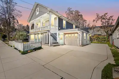 Image de Downtown Cozy Hideaway
