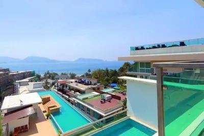 3 chambres vue mer appartement Patong