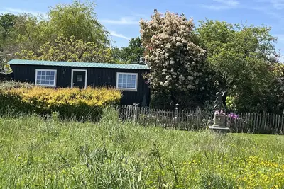 Image de Cabane De Berger (Deluxe). Beau 1 chambre, avec patio, idéal pour les couples.