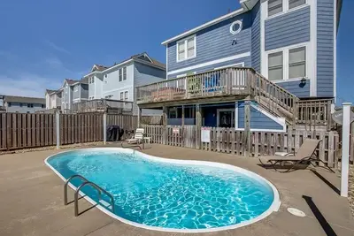 Image de Tortue Tipsy | 595 m de la plage | Piscine privée, bain à remous | Nags Head