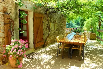 Image de Tres Beau Mas, Sans Vis Vis, , Au Calme, Piscine, Tout Confort,