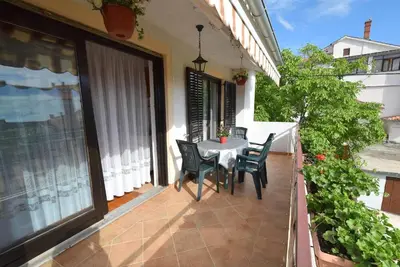 Image de Appartement de vacances Malinska pour 1 - 4 personnes avec 2 chambres Ă coucher - Appartement de vac