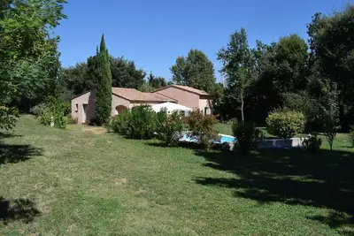 Image de Maison de charme *** en Provence avec piscine privée proche du lac de St Cassien