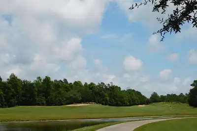 Image de Premier ÉTAGE 2br À Willow Bend! Grands Golfs Et Proche De La Plage!