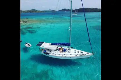 Image de Venez naviguer dans la mer des CaraĂŻbes Ă bord des Antilles