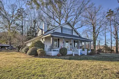 Image de Nouveau! Maison familiale historique, 12 km à Dt Asheville
