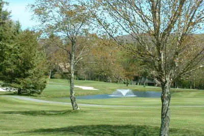 Image de Beech Mtn. Pearl - Maison de golf parfaitement polie.
