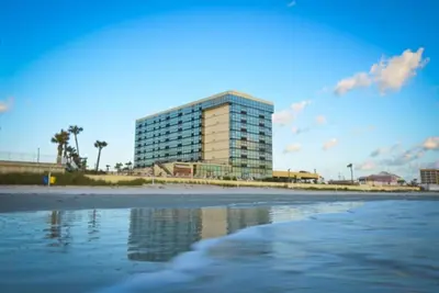 Image de Ocean View Studio Condo- Turtle Bay
