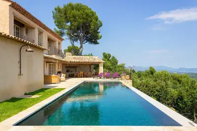 Image de Magnifique villa avec vues imprenables sur la Méditerranée