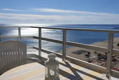 Image de Ronda 3 Seafront Apartment - Los Boliches Beach Fuengirola