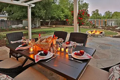 Image de Wine Barrel Cottage - Charme et plaisir gracieux à Los Olivos