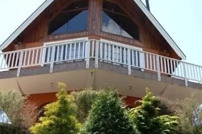 Image de Agréable chalet familial - avec belle vue, jardin et sentier de randonnée.