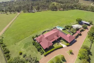 Image de The Ballabourneen Estate - Grand Hunter Valley estate - 6 bedrooms, infinity pool and open fireplace