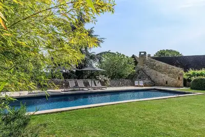 Image de Domaine authentique restauré avec modernité, typique du Périgord noir