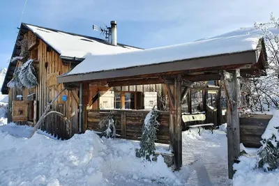 Image de chalet d'alpage authentique à Praz de lys sommand a 1500m sur les Pistes De Ski