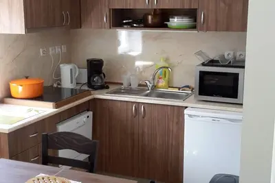 Image de jolie maison calme et ensoleillée