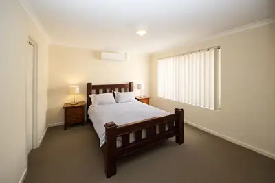 Image de Cozy Lodge Cannington - Confort à prix avantageux