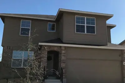 Image de Bmt Graduate Families Only - Home # 1 - Près de Lackland Afb
