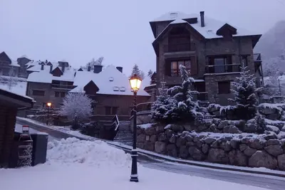 Image de Maison Côté luxe Formigal-Panticosa avec garage et Wifi