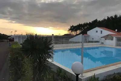 Image de Front De Mer-Baie De Cayola - Calme Et Piscine