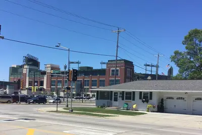 Image de Lambeau Field / Resch Rental: 20 marches à partir de votre siège Packer! Sucré!