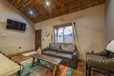 Image de 2bd\/1ba Condo For Glacier Park Explorers –Only 7mi To Park-Hang Your Hat Here #1