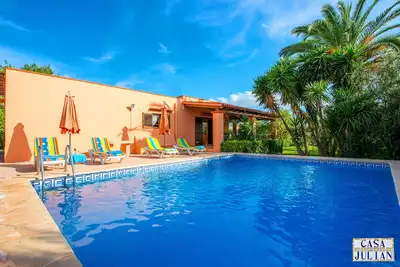 Villa Julian, est une belle villa, située au coeur de l'île d'Ibiza