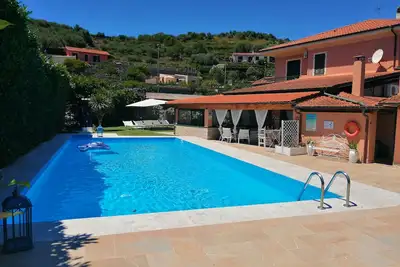 Image de Appartement Angels dans villa avec piscine 5 personnes wi-fi