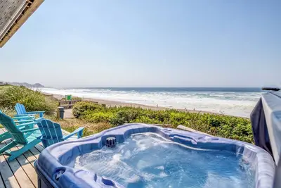 Image de Vues sur l'océan, deux suites Master, bain à remous, foyer, barbecue à gaz