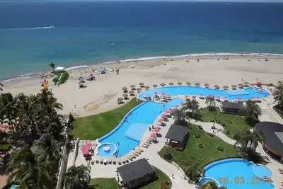 Image de Luxury Oceanfront Appartement en meilleure plage de Puerto Vallarta. 2 grandes piscines, gymnase