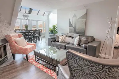 Image de Rare Ski In Ski Out Park City Condo à la base entièrement rénové 2019!