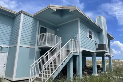 Image de Situé directement sur Pensacola Beach avec vue imprenable sur le golfe
