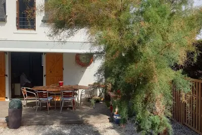 Image de Une maison bleue sur la côte sauvage