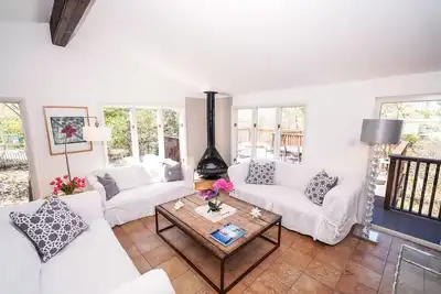 Image de Amagansett Dunes Beach House. Jacuzzi. Ocean 2 Blocks Away!