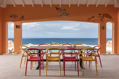 Image de Superbe villa avec vue sur l'océan, rénovée et réaménagée en 2019, piscine privée