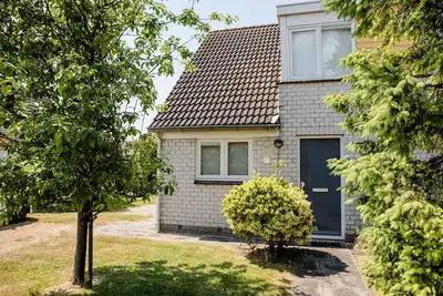 Image de Maison de vacances dans un parc de vacances calme en Zélande directement sur la mer