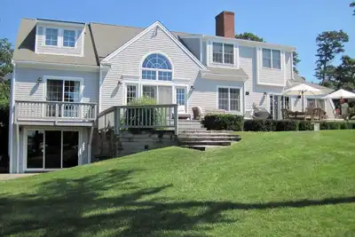 Image de Terrain de 3 acres en front de mer avec bateaux et quai privé