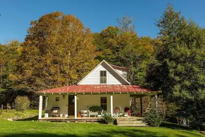 Image de Ferme de clĂ´ture blanche sur 105 acres magnifiques - calme, rustique, confortable et amusant!