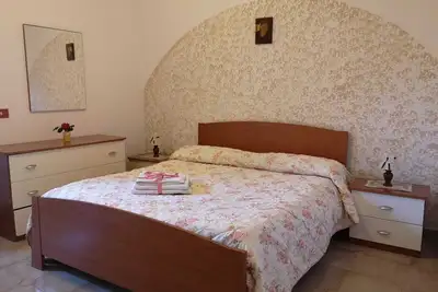Image de Aimable Maison de Caractère 4 lit Avec Terrace, wifi, Parking Prive in Sorrento Cote
