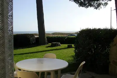 Carnac Vue Mer accès direct Grande Plage T2  front de mer plein sud