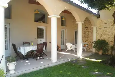 Image de Mas gardois, au calme, piscine, prestations grandes qualites, parc et terrasse